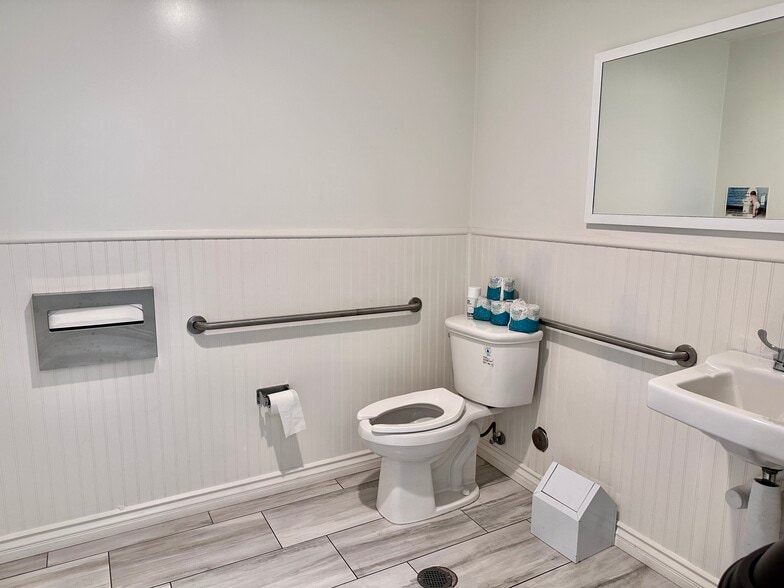 More Photos Of 12065 Paramount Blvd, Downey Storefront For Lease