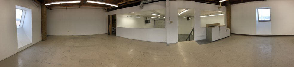 More Photos Of 1919 27th Ave NE, Calgary Warehouse For Sale