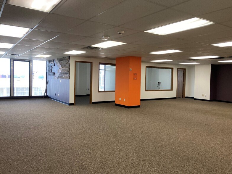 More Photos Of 30 W Mifflin St, Madison Loft Creative Space For Lease