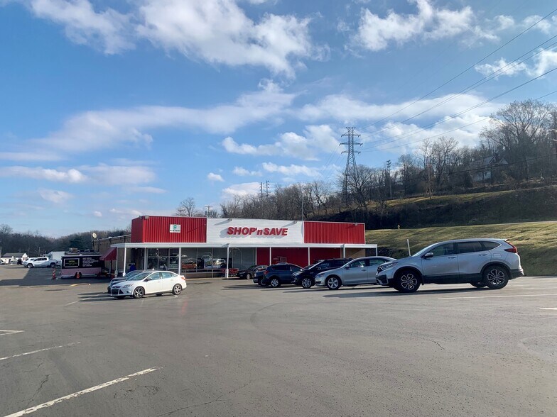 Primary Photo Of 4647 Buttermilk Hollow Rd, West Mifflin Supermarket For Sale