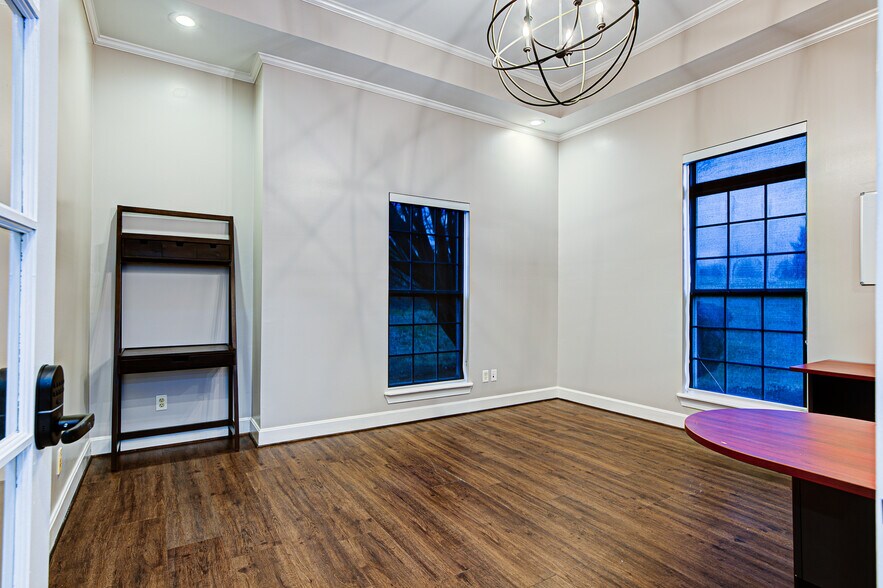 More Photos Of 3240 Office Pointe Pl, Louisville Coworking Space