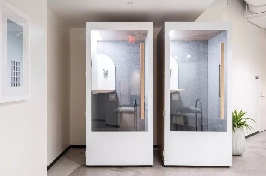 More Photos Of 200 Central Ave, Saint Petersburg Coworking Space