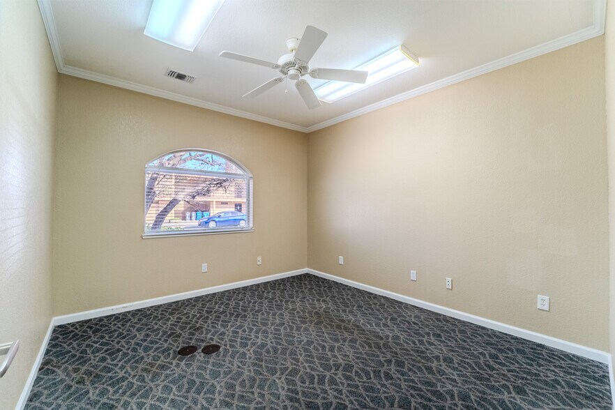 More Photos Of 642 Bridge St, Yuba City Office For Sale