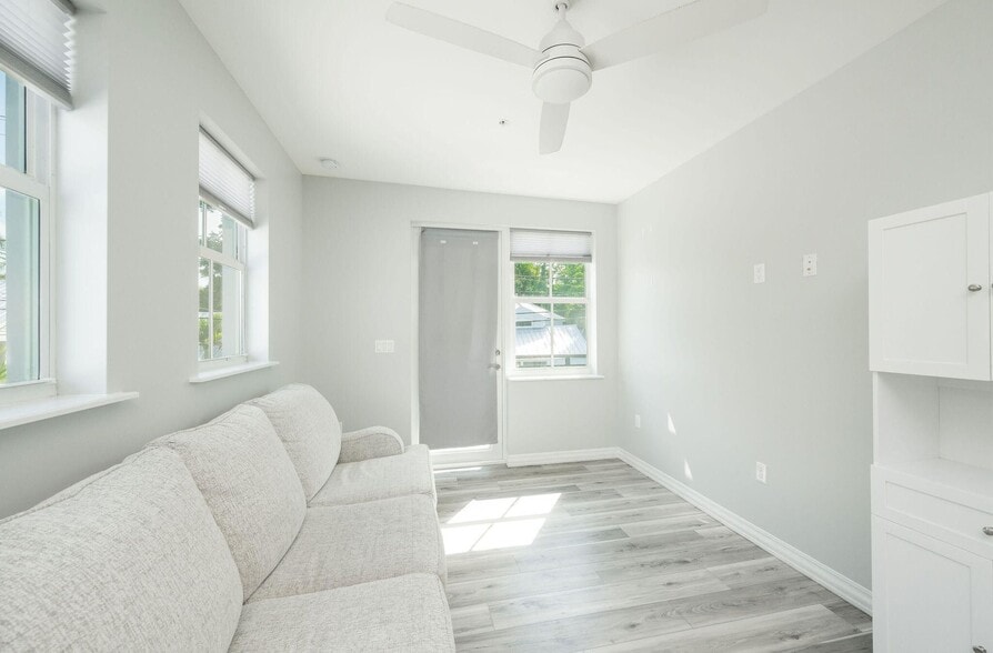 More Photos Of 532 Margaret St, Key West Restaurant For Sale