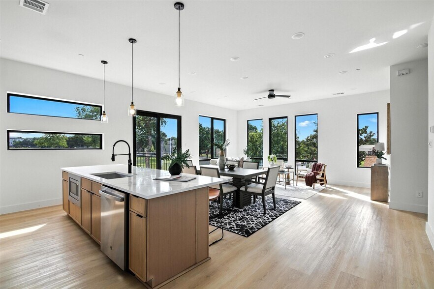 More Photos Of 4611 Fairmount St, Dallas Apartments For Sale
