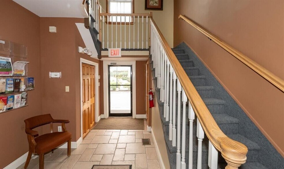 More Photos Of 220 Forsgate Dr, Jamesburg Loft Creative Space For Lease