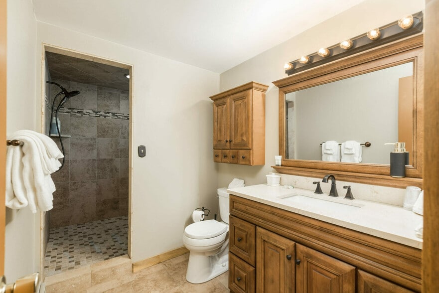 More Photos Of 1130 W Elkhorn Ave, Estes Park Hotel For Sale