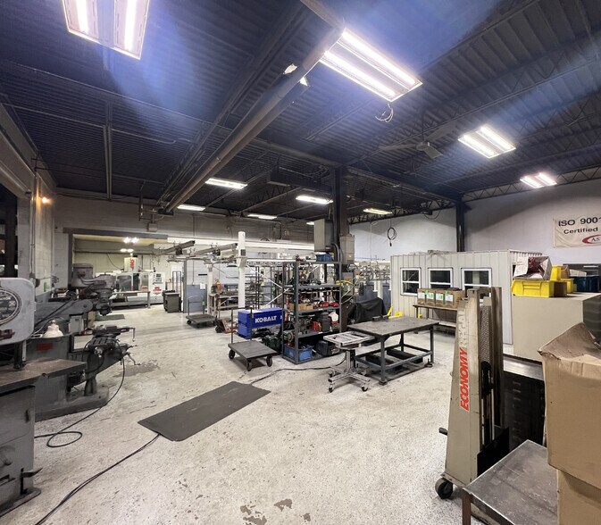 More Photos Of 110 Division St, Manchester Manufacturing For Sale