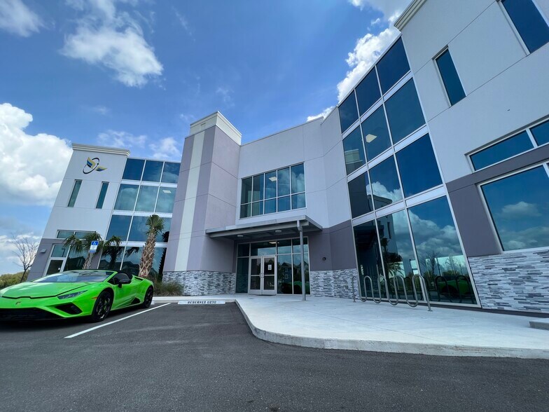 More Photos Of 13704 Village Lakeview Ave, Windermere, FL 34786, Windermere Medical For Lease