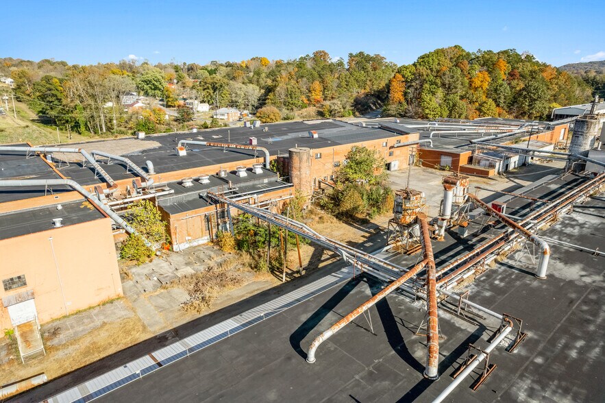 More Photos Of 1641 Fairystone Park Hwy, Stanleytown Warehouse For Sale