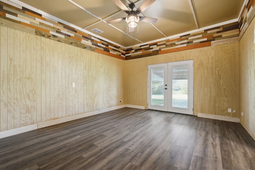 More Photos Of 1421 Airport Rd, Sulphur Springs Land For Sale