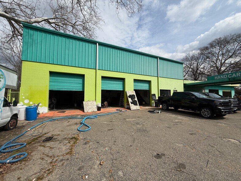 More Photos Of 614 S 7th St, Opelika Auto Repair For Sale