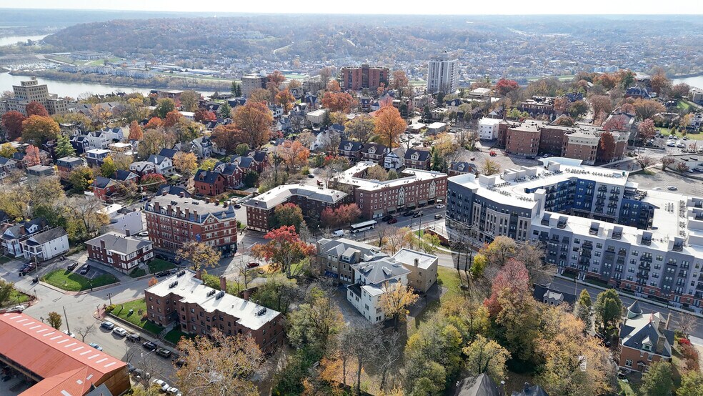 More Photos Of 2605 Woodburn Ave, Cincinnati Apartments For Sale
