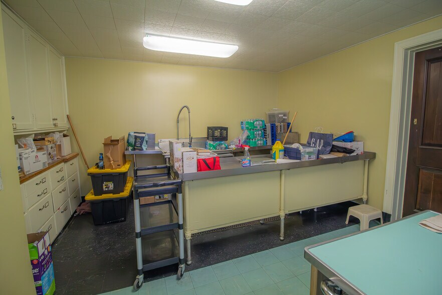 More Photos Of 181 Western ave, Albany Religious Facility For Sale