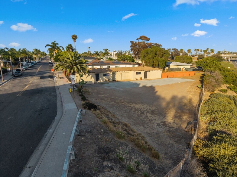 More Photos Of 1303 Bush St, Oceanside Apartments For Sale