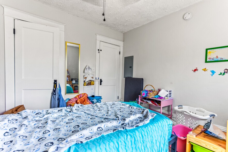 More Photos Of 51 Tanguay St, Sanford Apartments For Sale