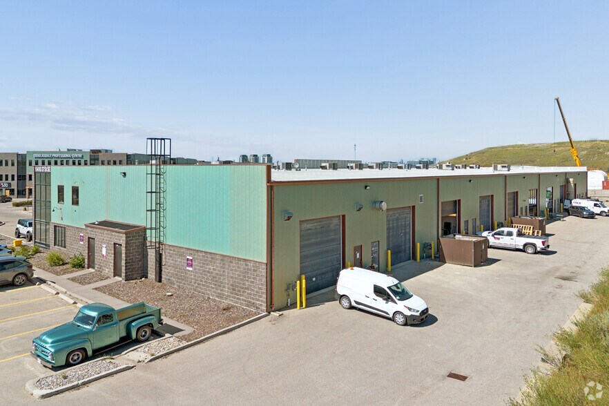 More Photos Of 11410 27th St SE, Calgary Warehouse For Sale