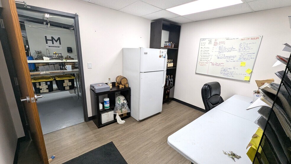 More Photos Of 703 N Highway 78, Wylie Freestanding For Lease