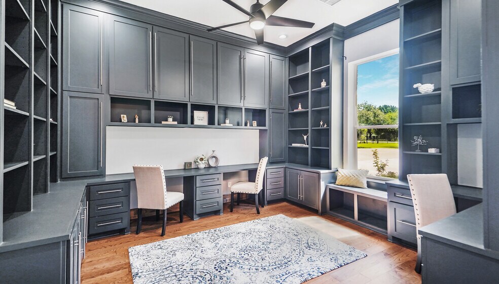 More Photos Of 10511 W Hidden Lake Ln, Richmond Specialty For Sale