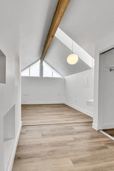 More Photos Of 325 Detroit St, Denver Office Residential For Lease