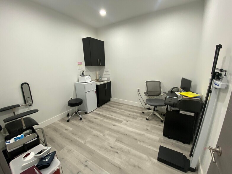 More Photos Of 21915 Linden Blvd, Cambria Heights Office For Sale