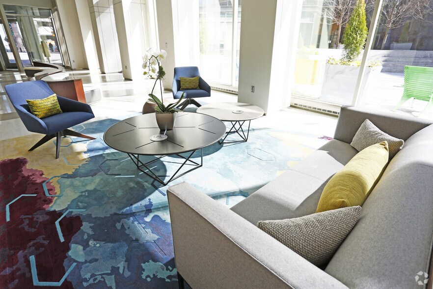 More Photos Of 101 S Tryon St, Charlotte Office Residential For Lease