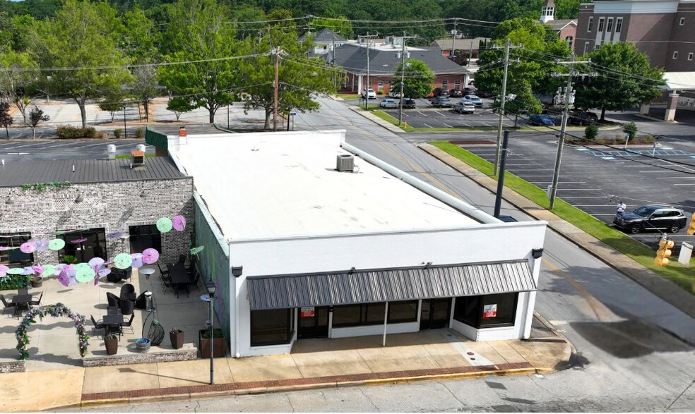 Primary Photo Of 123 E Curtis St, Simpsonville Storefront For Sale