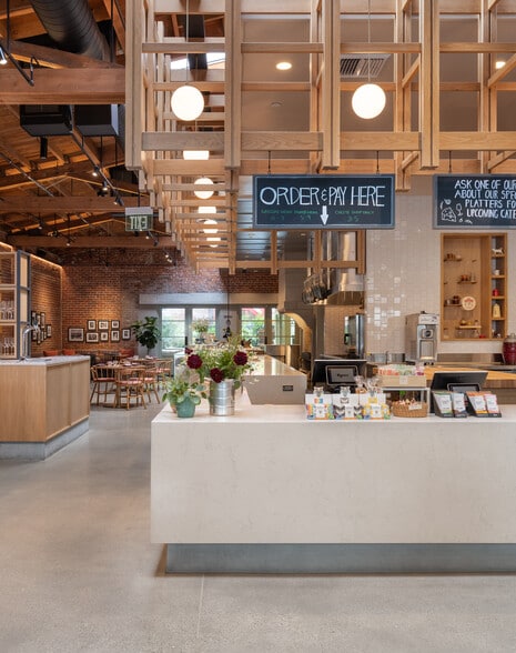 More Photos Of 40 W Green St, Pasadena Storefront For Sale