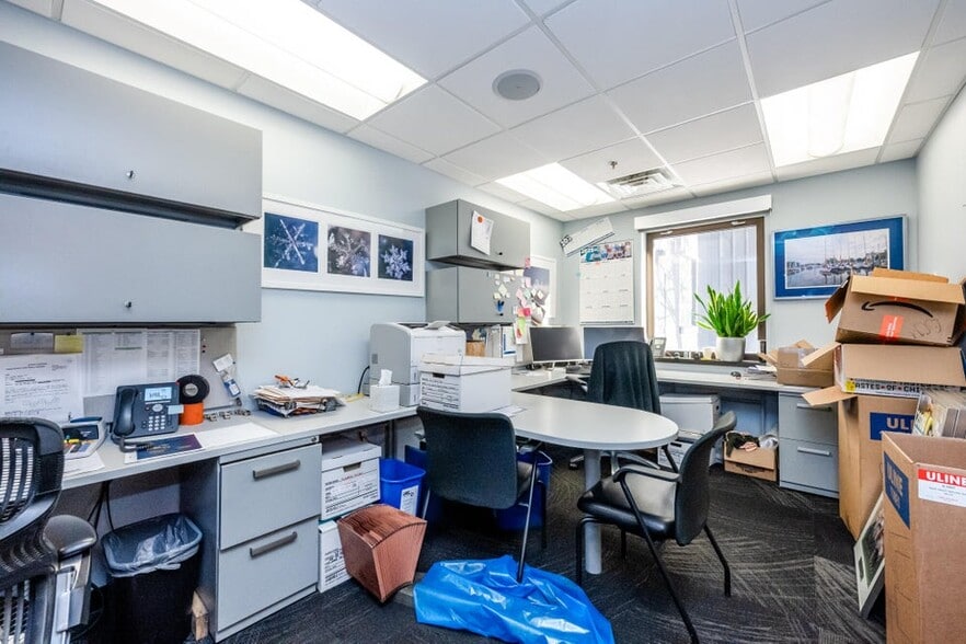 More Photos Of 521 Langley Ave, Saint Joseph Industrial For Sale