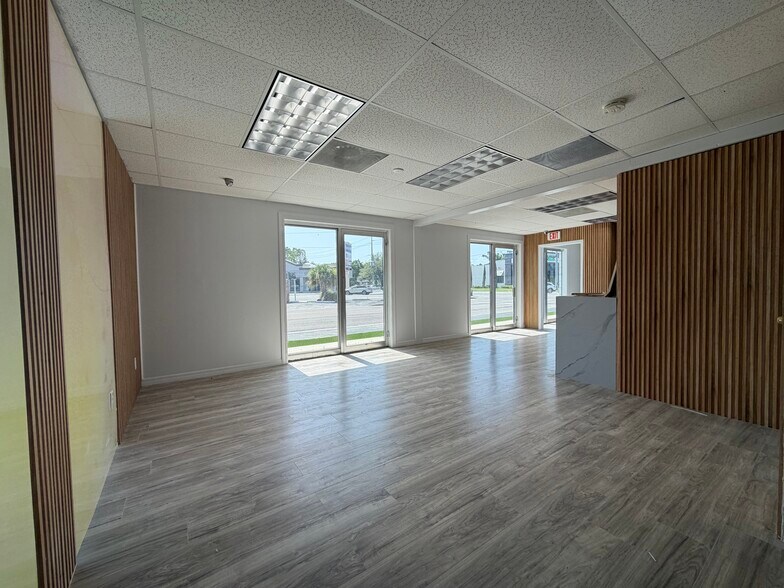 More Photos Of 3418 W Swann Ave, Tampa Office For Lease