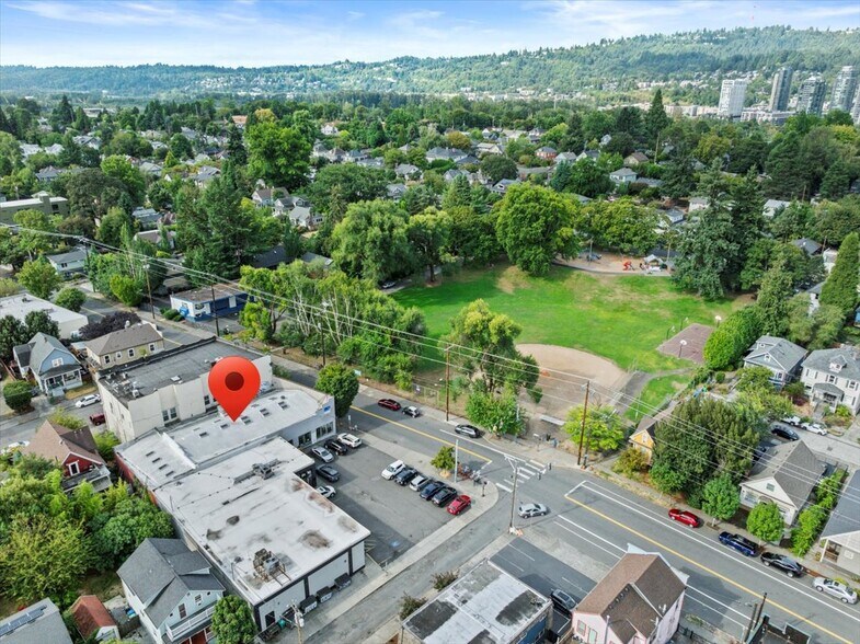 More Photos Of 3384 SE Milwaukie Ave, Portland Storefront For Lease