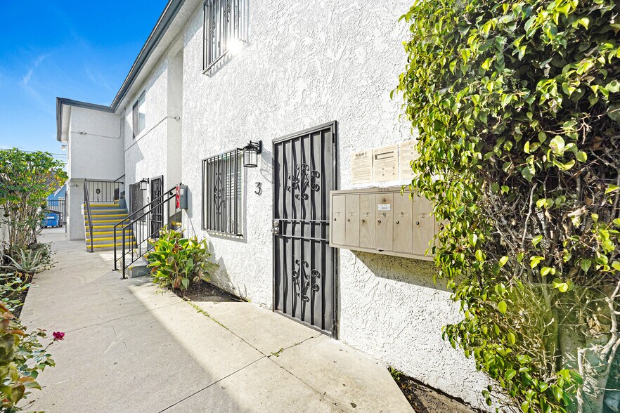 More Photos Of 1508 W Florence Ave, Los Angeles Apartments For Sale