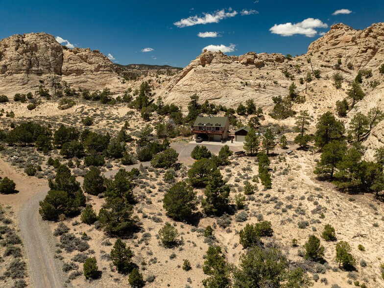 More Photos Of 897 E Cocks Comb Dr, Teasdale Land For Sale