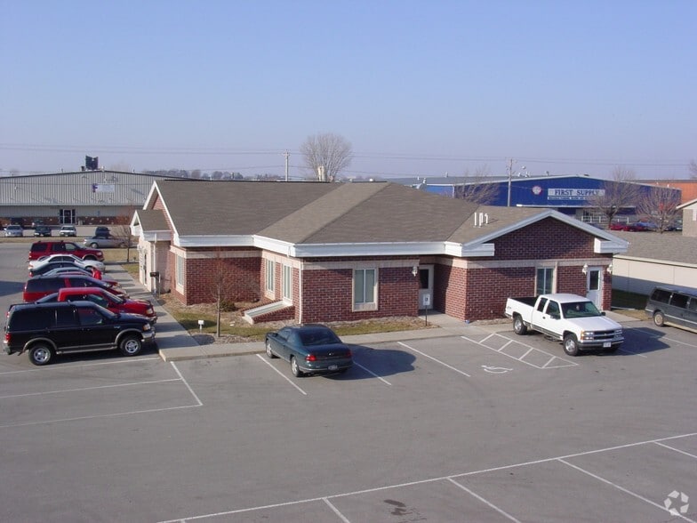 More Photos Of 3019 Holmgren Way, Green Bay Office For Lease