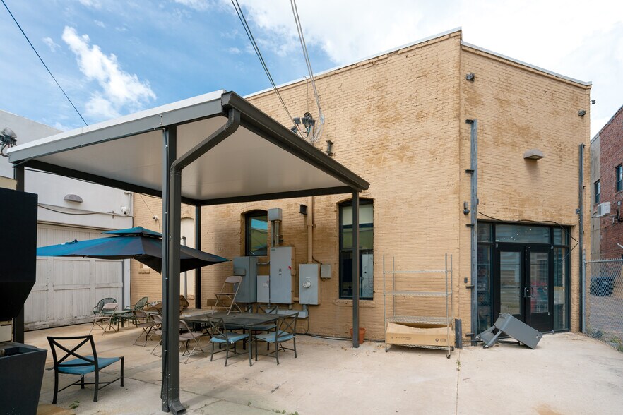 More Photos Of 1613 N Franklin St, Tampa General Retail For Lease