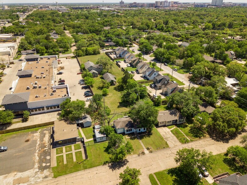 More Photos Of 600 North ave, Bryan Land For Sale