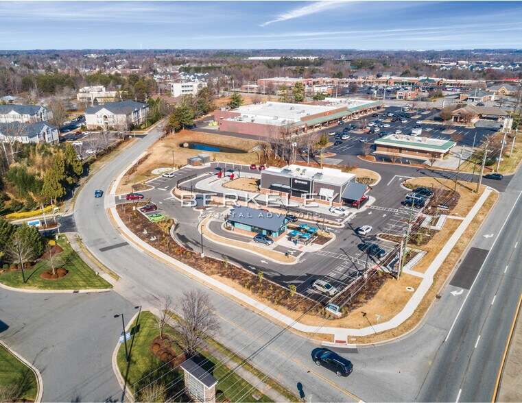 More Photos Of 2521 Eastchester Dr, High Point Fast Food For Sale