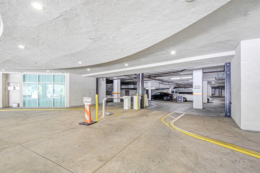 More Photos Of 261-269 S San Pedro St, Los Angeles Apartments For Sale