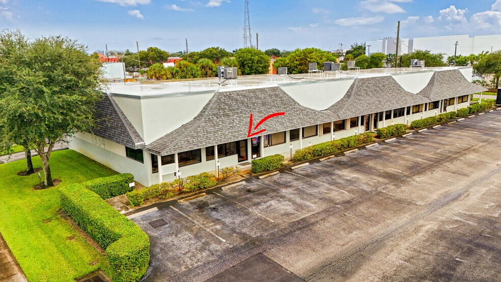 More Photos Of 1334 S Killian Dr, Lake Park Warehouse For Sale