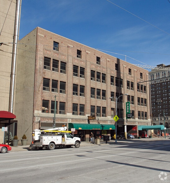 More Photos Of 21 W 1st St, Dayton Parking Garage For Sale