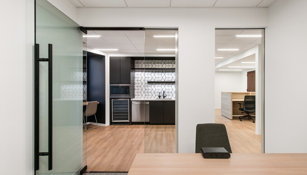 More Photos Of 1029 Vermont Ave NW, Washington Loft Creative Space For Lease