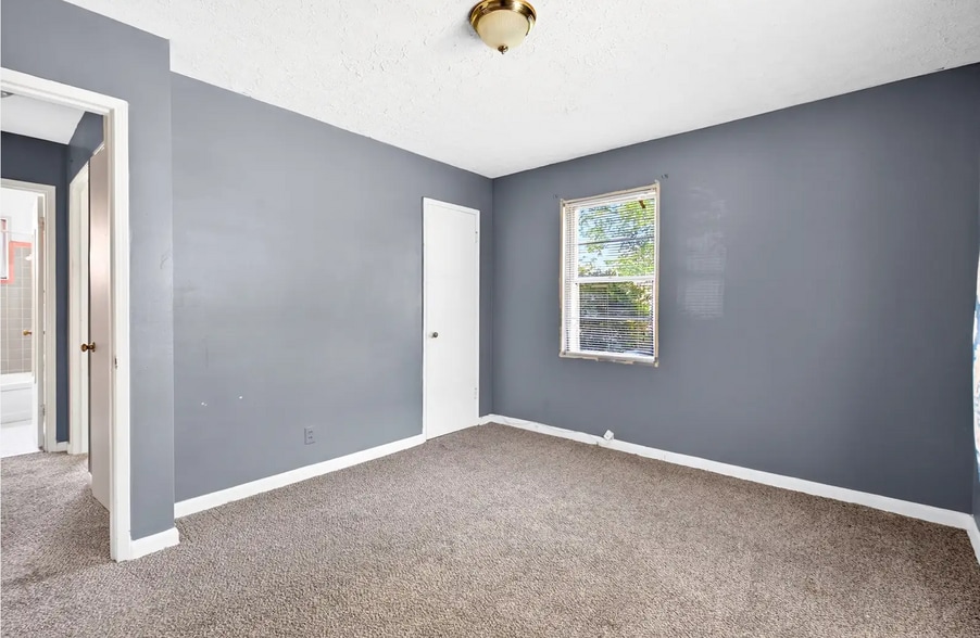 More Photos Of 162 Thierman Ln, Louisville Apartments For Sale