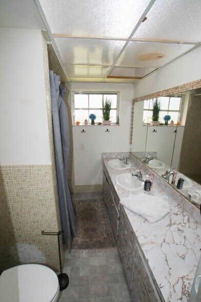 More Photos Of 651 North Old Hiatus, Plantation Land For Sale