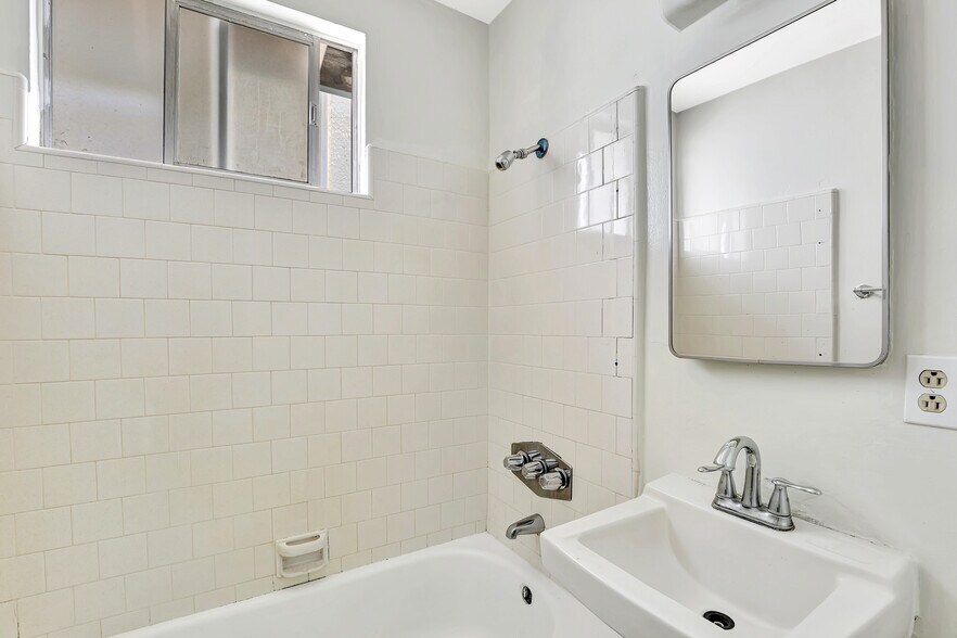 More Photos Of 4412 E Lockwood Ave, Los Angeles Apartments For Sale