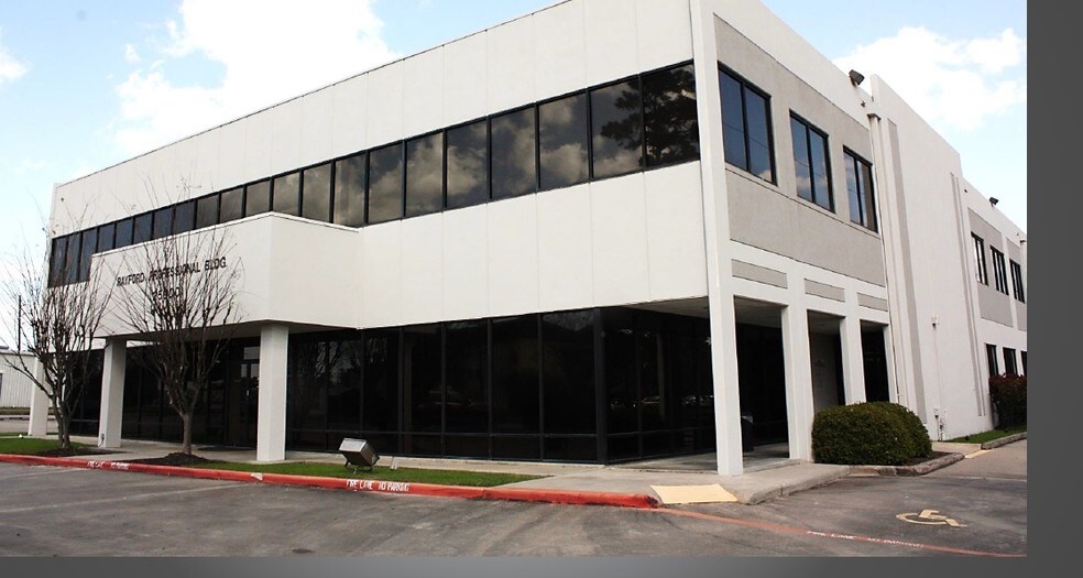 More Photos Of 25000 Pitkin Rd, Spring Office For Lease
