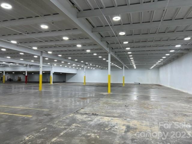 More Photos Of 2146 Highland Ave NE, Hickory Warehouse For Lease