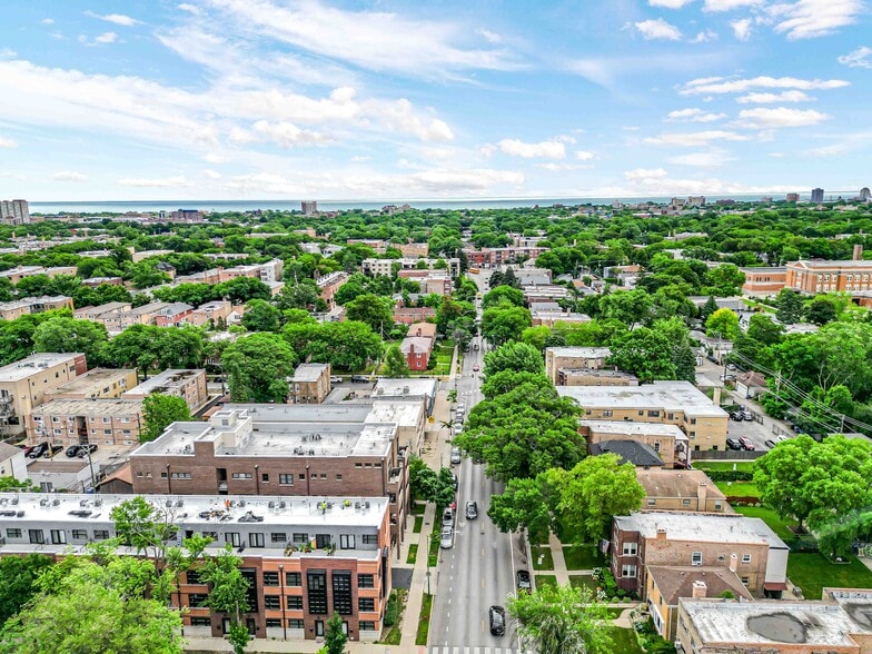 More Photos Of 2312 W Touhy Ave, Chicago General Retail For Sale