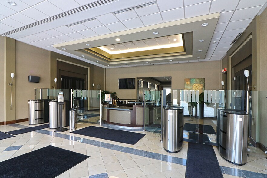 More Photos Of 550 Water St, Jacksonville Office For Lease