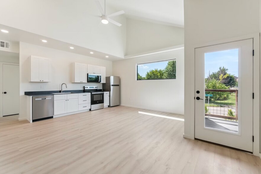 More Photos Of 1540 NW 30th St, Oklahoma City Apartments For Sale