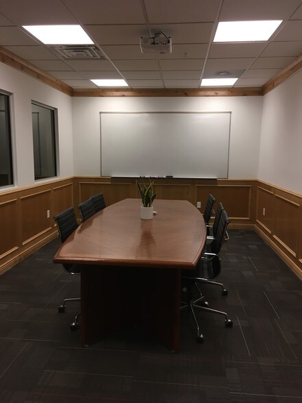 More Photos Of 476 N 1500 W, Orem Light Manufacturing For Sale